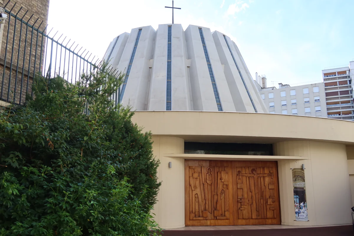 Église Notre-Dame-de-la-Salette