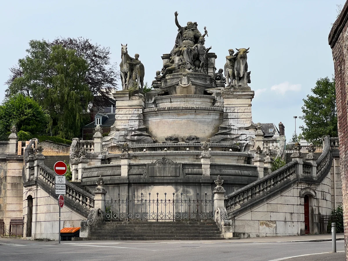 Fontaine-réservoir Sainte-Marie