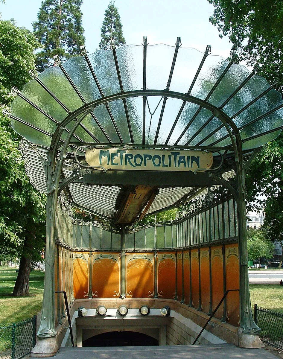 Édicule Guimard de la station Botzaris