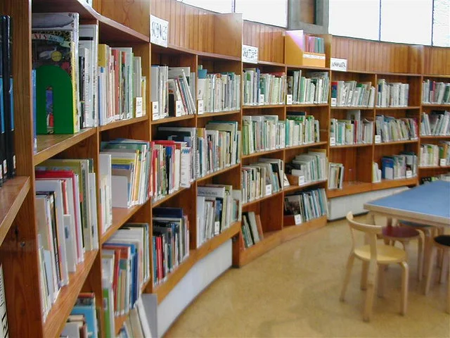 Petite Bibliothèque ronde