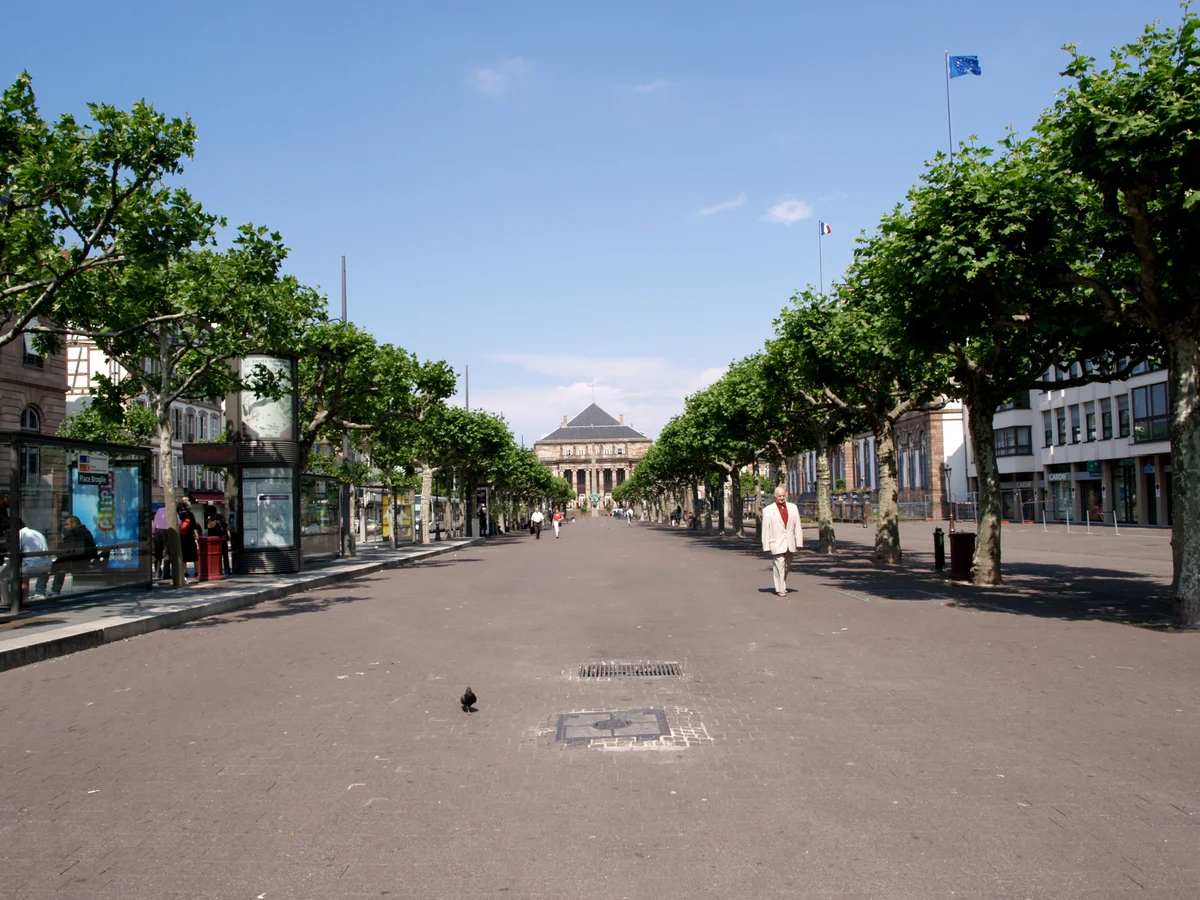 Immeuble au 1, place Broglie