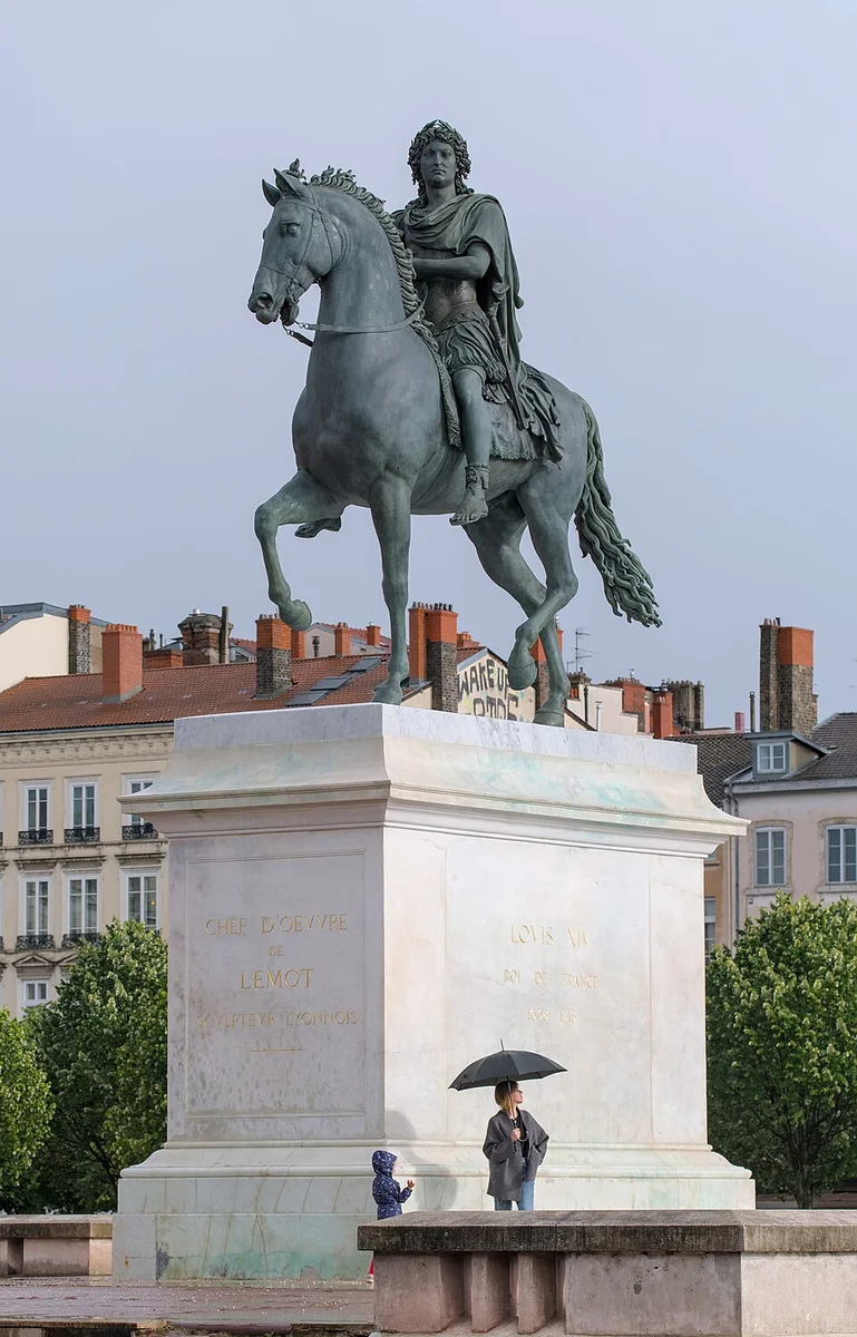 Statue équestre de Louis XIV