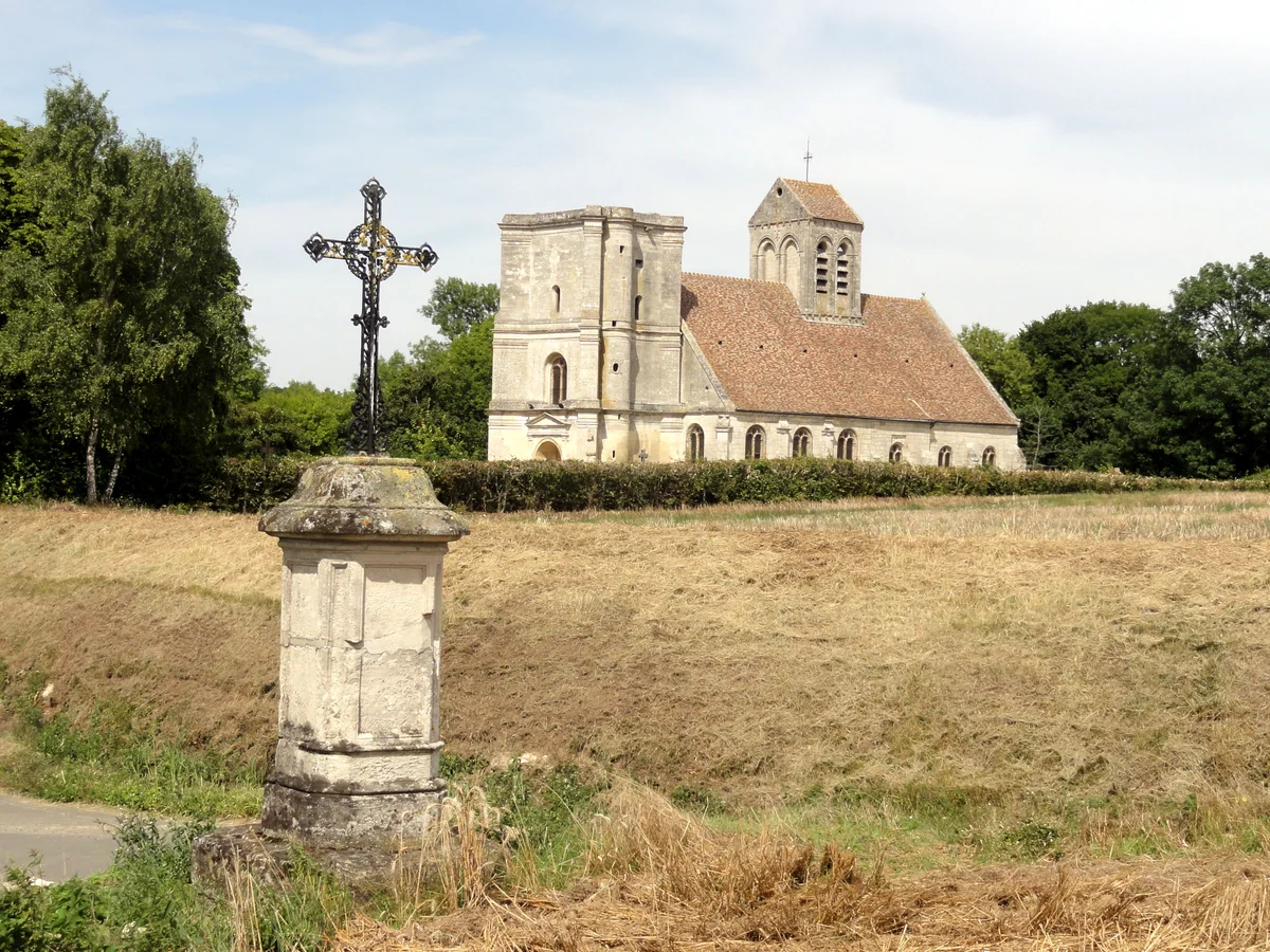 Église Saint-Quentin de Nucourt
