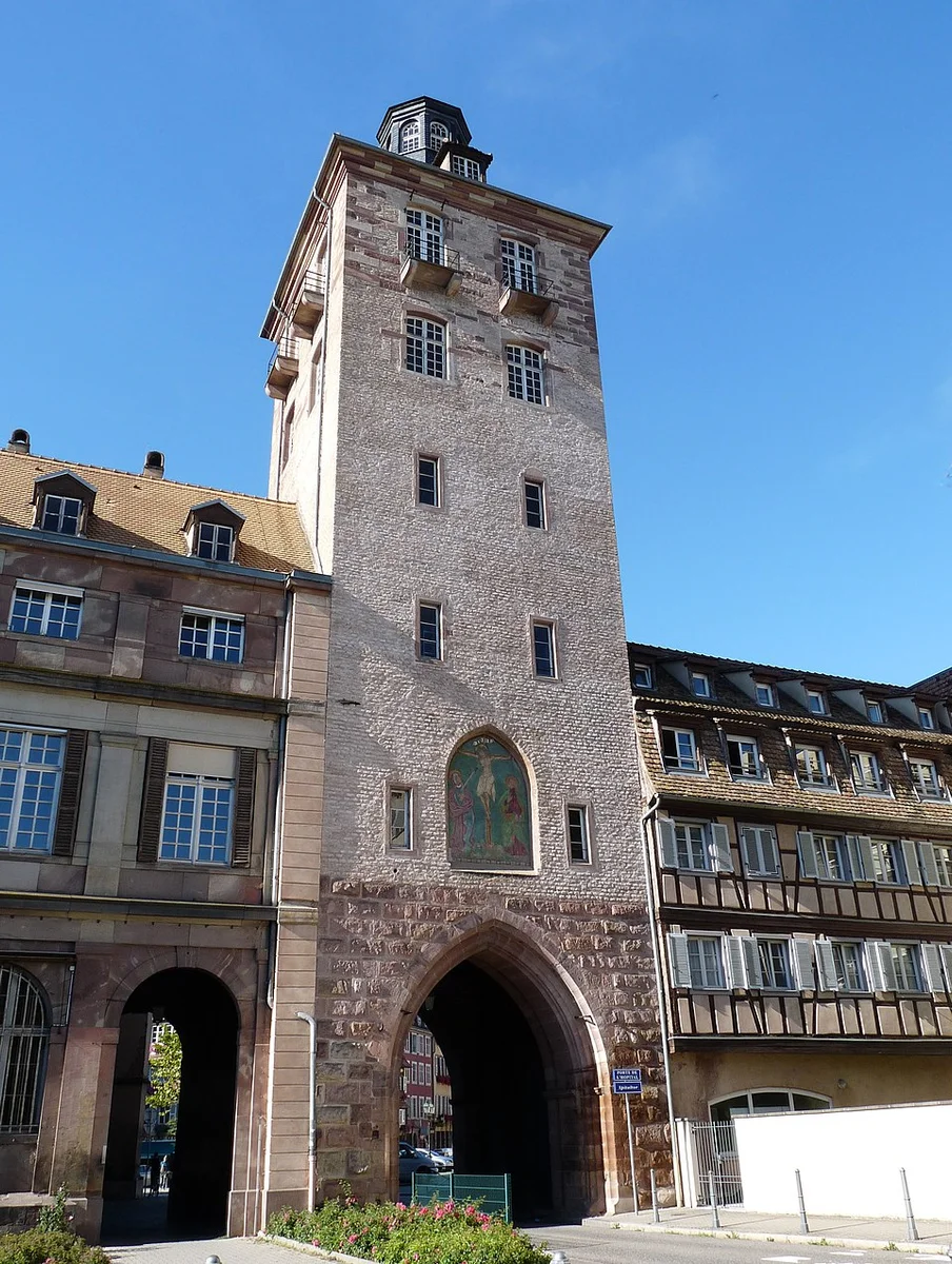 Tour-porte