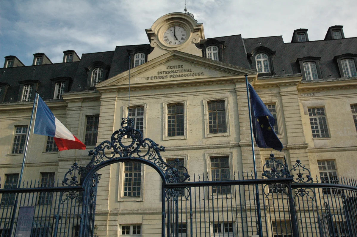 Manufacture royale de Sèvres