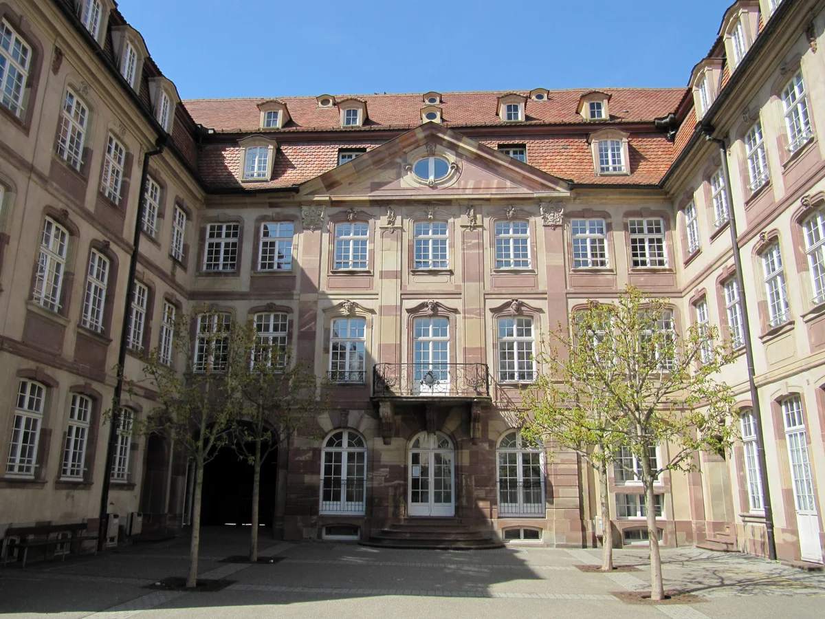 Cour des Couples