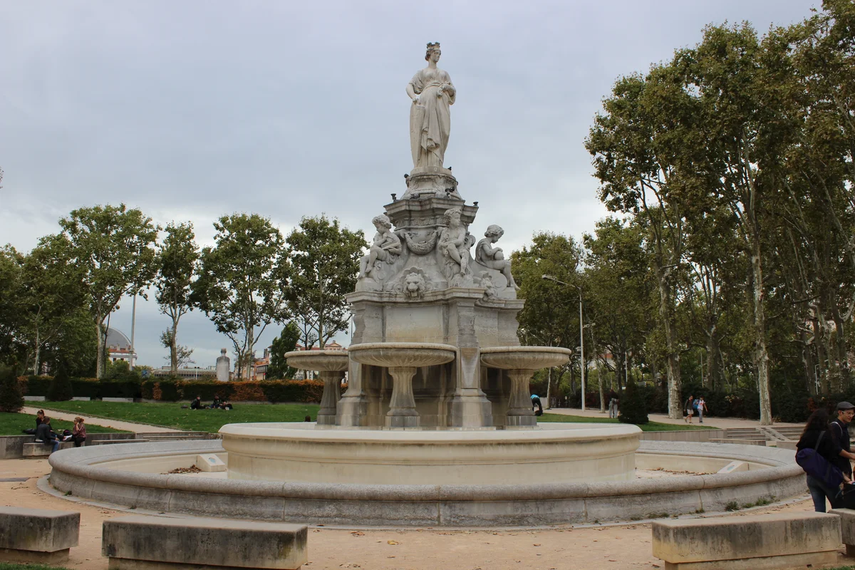 Fontaine de la place du Maréchal-Lyautey