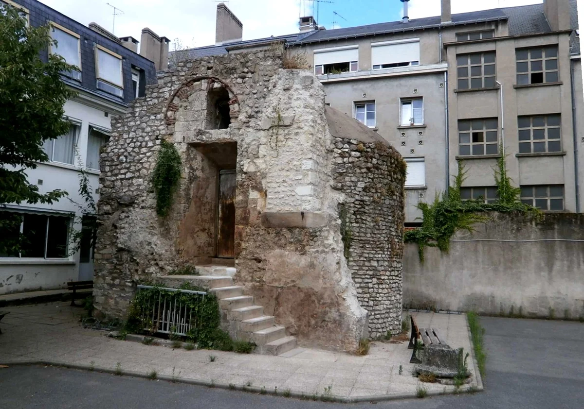 Enceinte de Châteauneuf