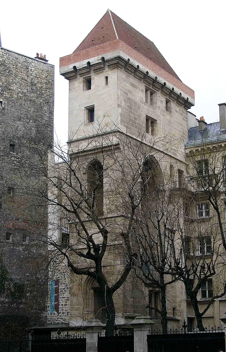 Hôtel des ducs de Bourgogne(tour de Jean-sans-Peur)